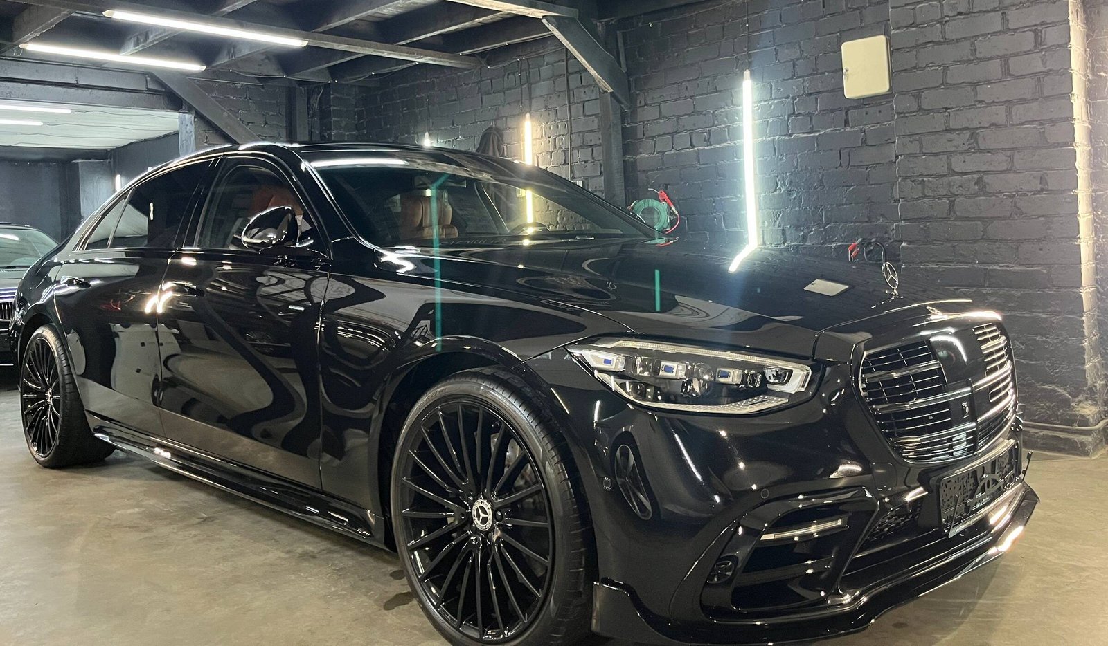 Mercedes-Benz S-Class AMG Line