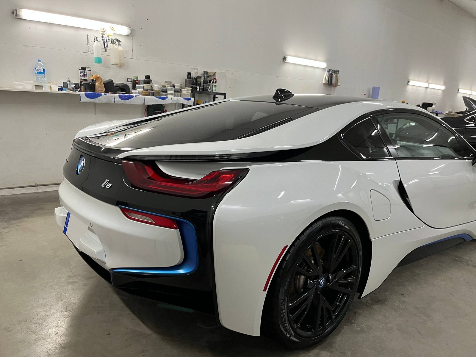 BMW i8