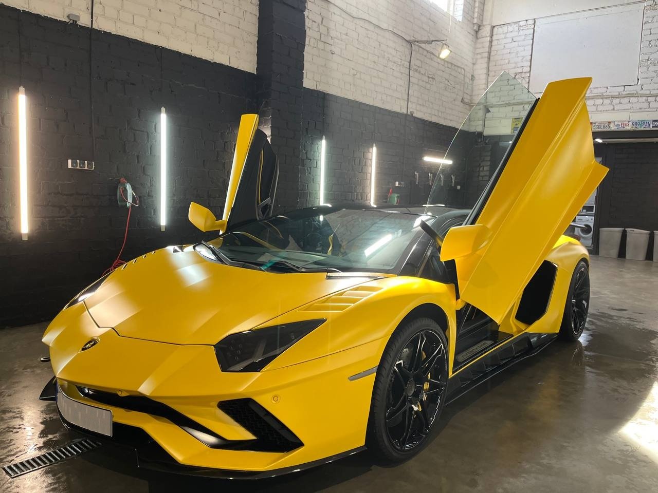Lamborghini Aventador S