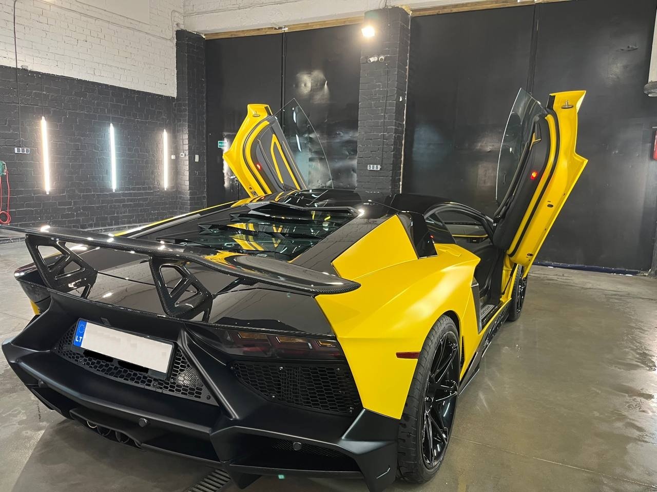 Lamborghini Aventador S